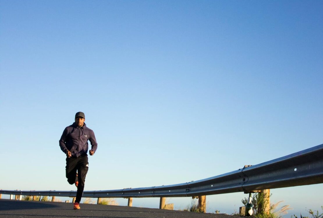 Persona corriendo al aire libre