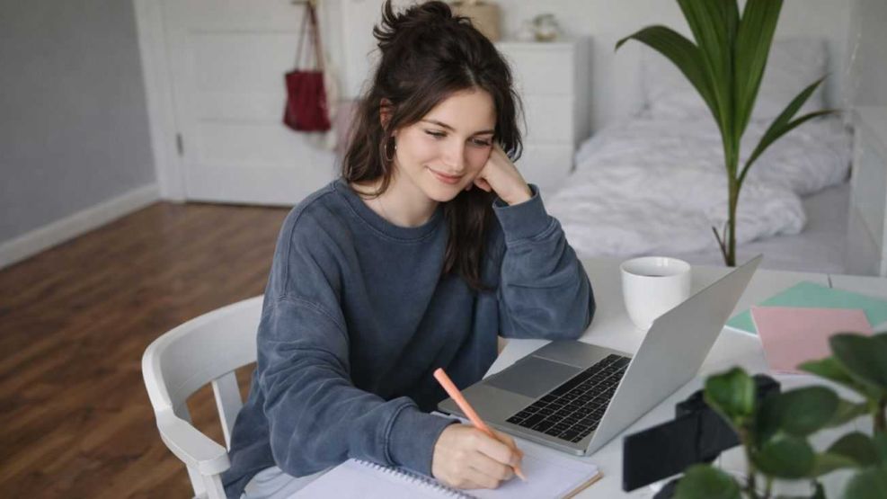 Formación corta online: una opción para actualizar habilidades sin detener el trabajo unsta 2212024